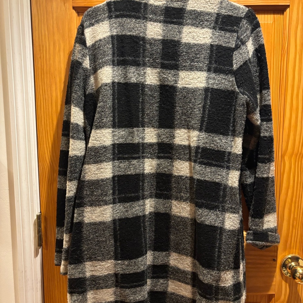 Max Studio Black, White, and Gray Plaid Teddy Jacket - Picture 2 of 3